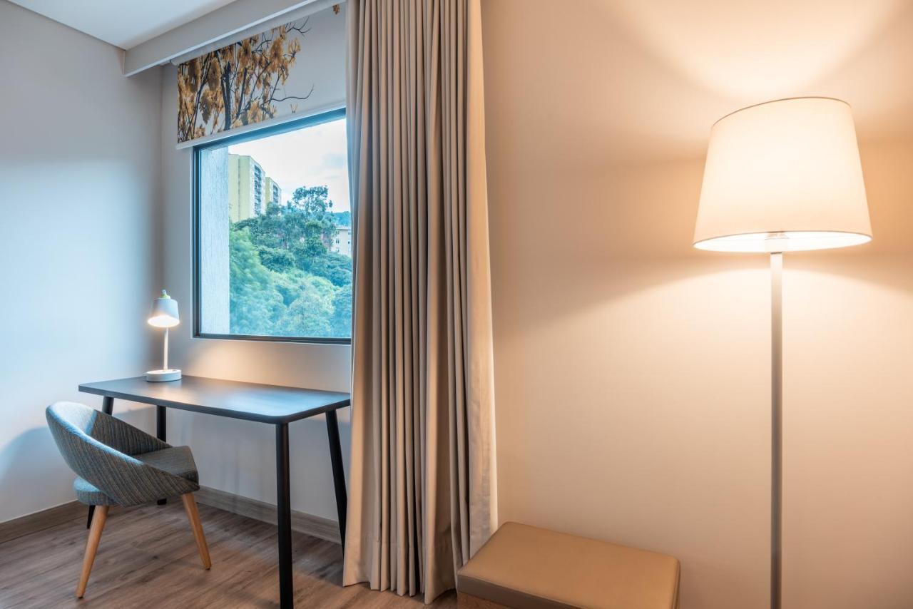 Fairfield By Marriott Medellin Sabaneta Hotell Itagüí Eksteriør bilde