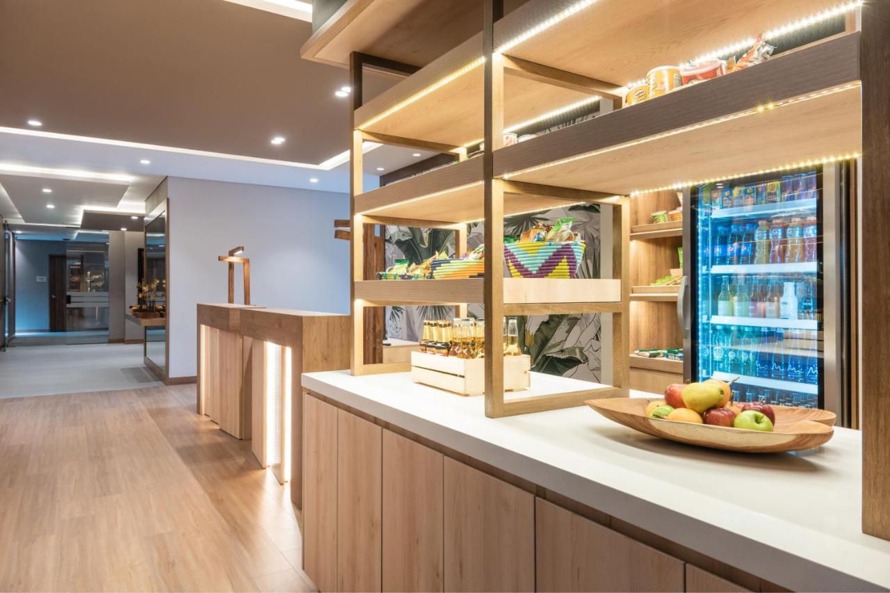 Fairfield By Marriott Medellin Sabaneta Hotell Itagüí Eksteriør bilde