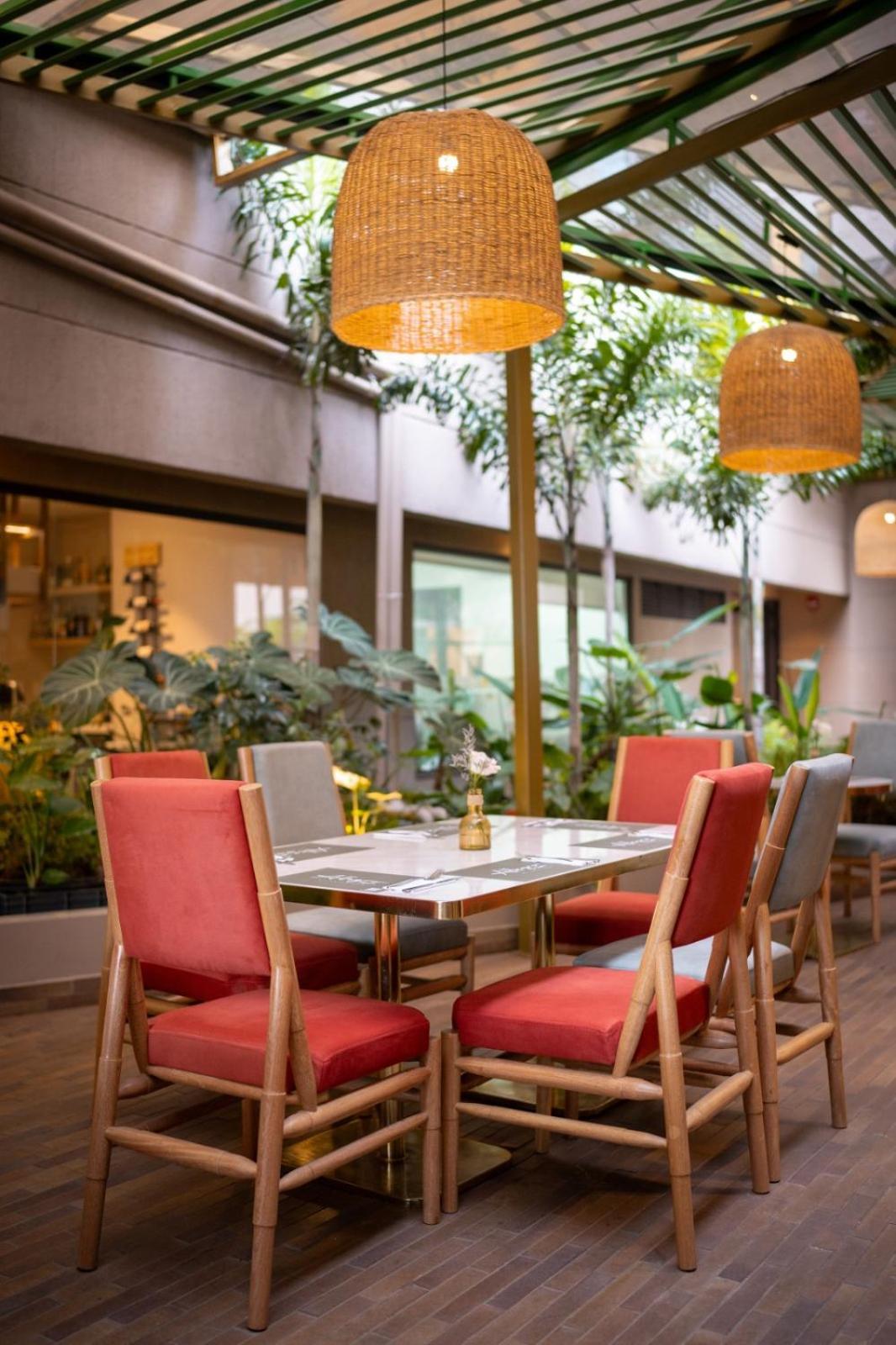 Fairfield By Marriott Medellin Sabaneta Hotell Itagüí Eksteriør bilde